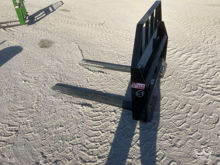 2025-kivel-48in-forks-and-frame-skid-steer-attachment-image-4