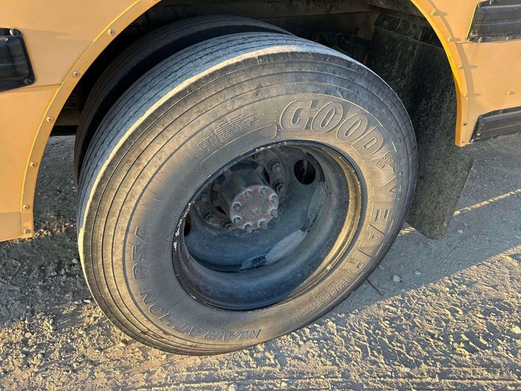 2009-ic-corporation-pb105-school-bus-image-20