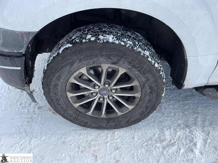 2018-ford-f150-image-16