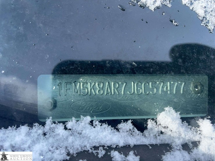 2018-ford-explorer-image-8