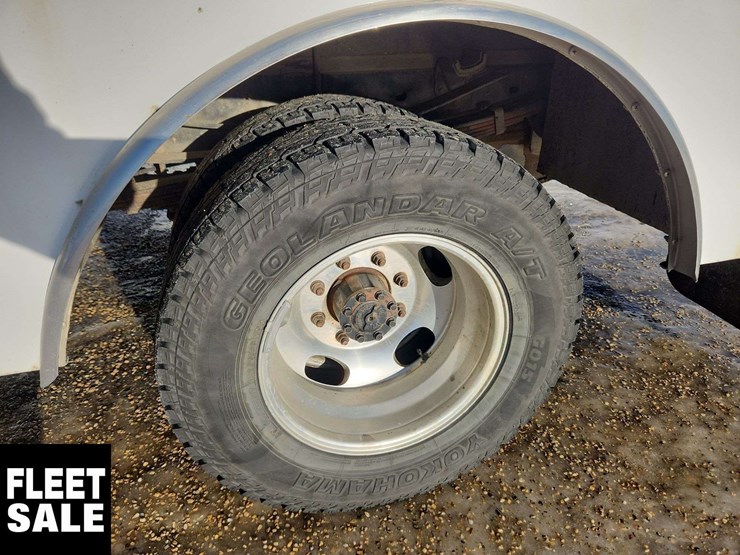 2012-ford-f350-image-13