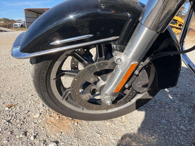 2022-harley-davidson-flhtp-police-electra-glide-motorcycle-image-15