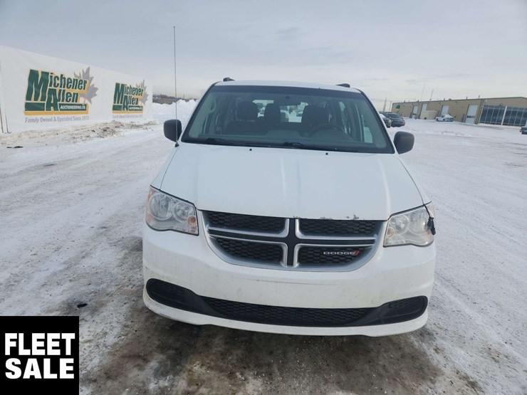 2015-dodge-grand-caravan-image-7