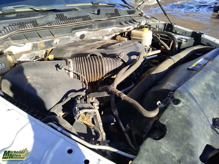 2015-dodge-3500-image-23