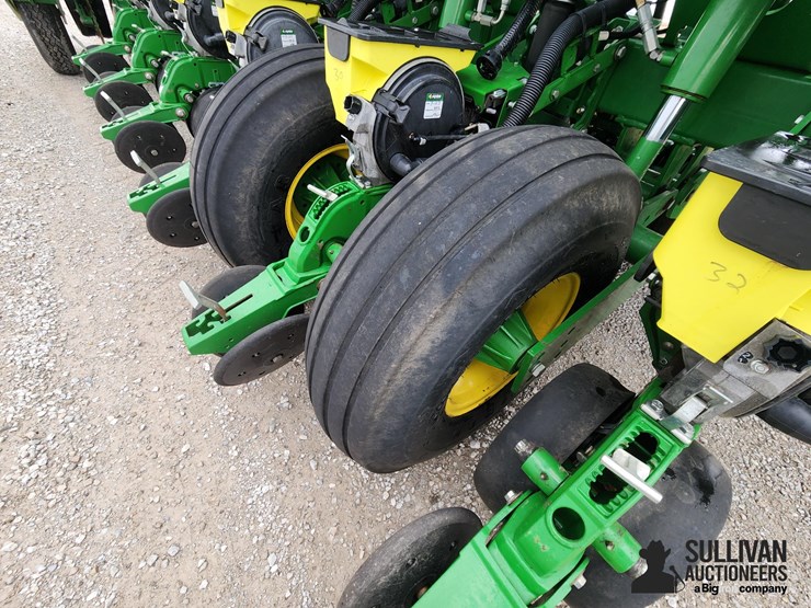 2018-john-deere-1795-image-16