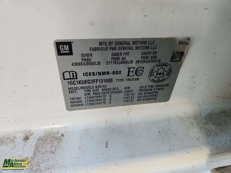 2015-chevrolet-silverado-2500hd-image-44