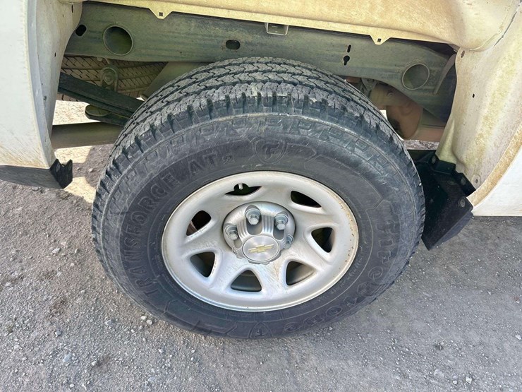 2016-chevrolet-silverado-1500-image-24