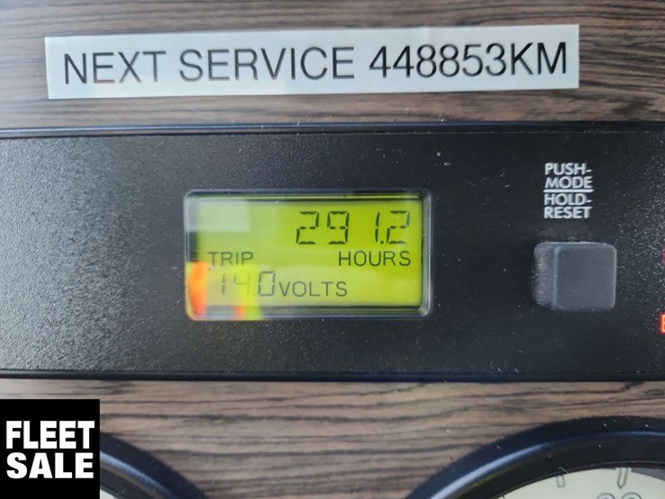 2011-freightliner-coronado-122-sd-image-24