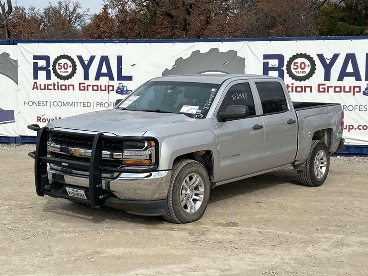 2018-chevrolet-silverado-1500-image-1