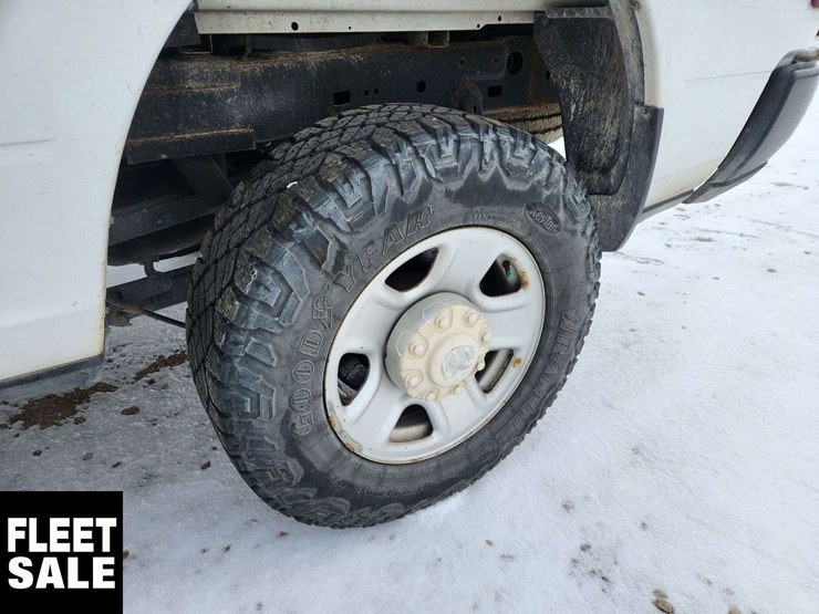 2019-dodge-2500-image-7