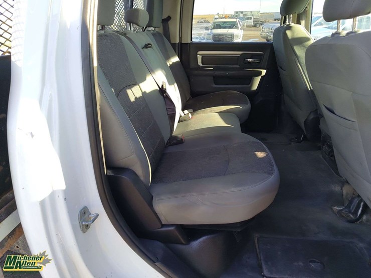 2015-dodge-3500-image-20