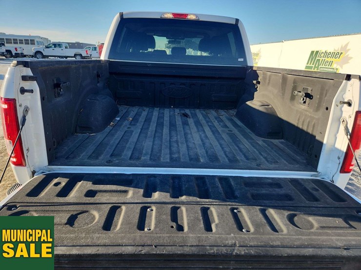 2015-ford-f150-image-24