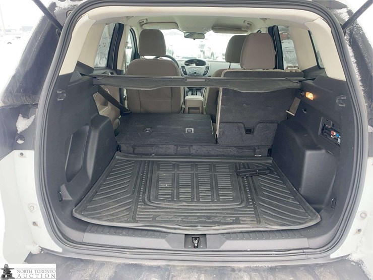 2016-ford-escape-image-24