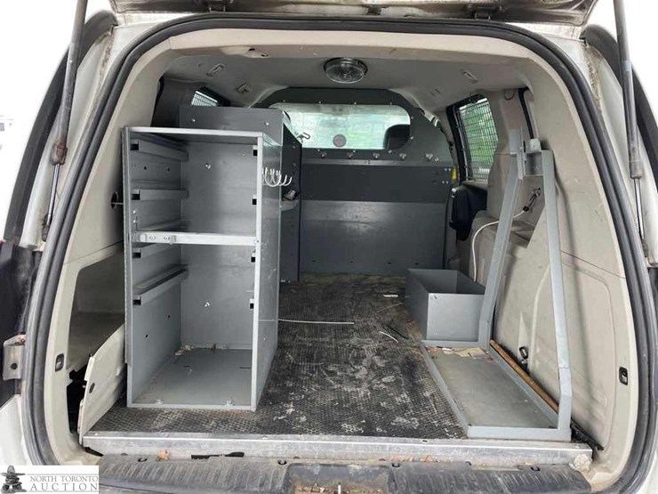 2014-ram-tradesman-image-9