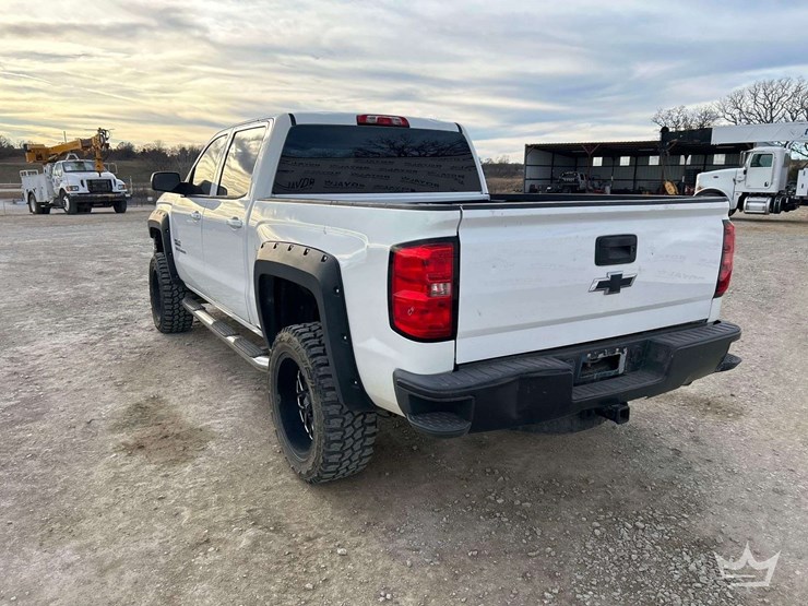 2014-chevrolet-silverado-1500-image-2