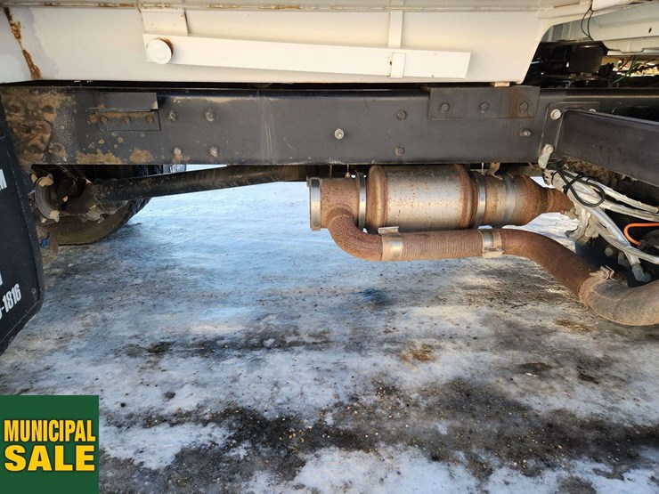 2011-international-workstar-7400-image-30