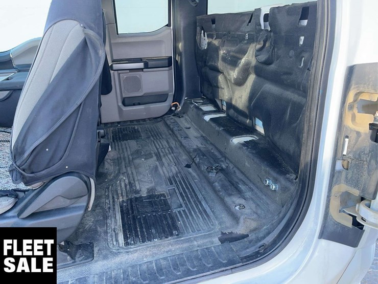 2021-ford-f350-image-15