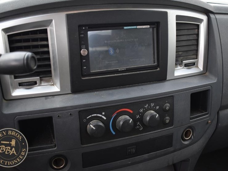 2007-dodge-ram-3500-image-30