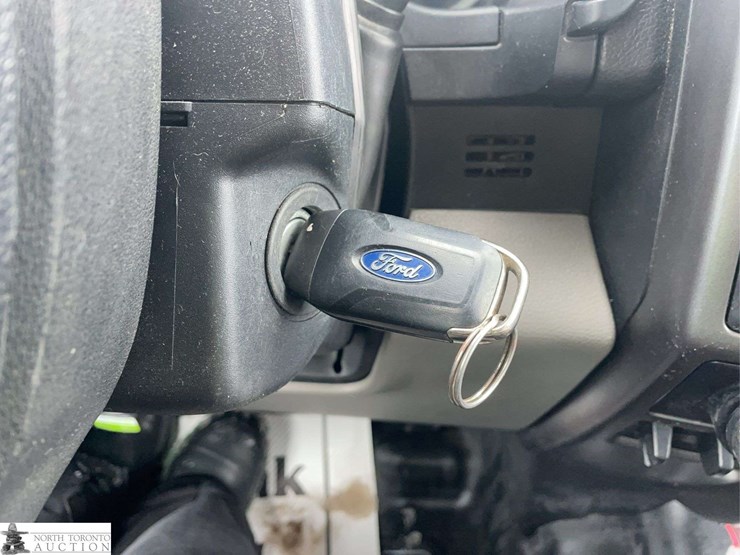 2017-ford-f150-image-17