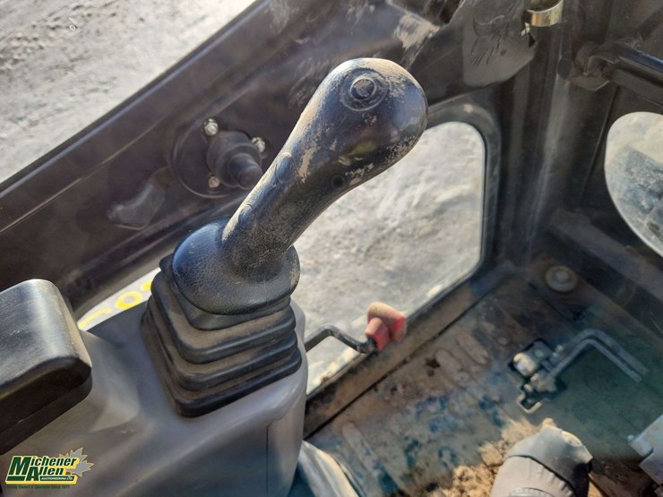 2013-bobcat-324-image-19