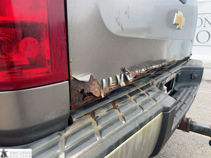 2013-chevrolet-silverado-1500-image-39