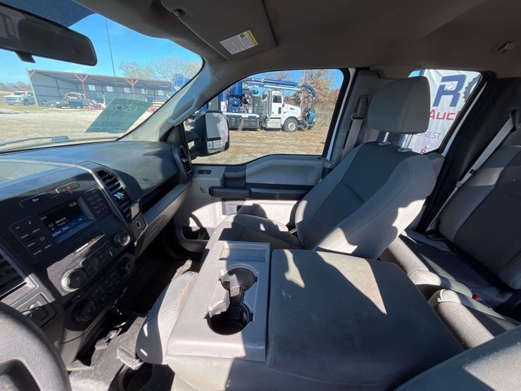 2017-ford-f150-image-18