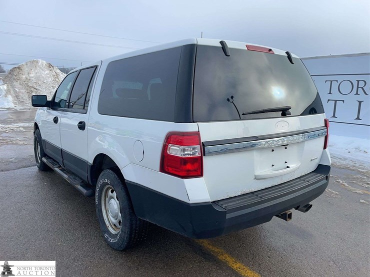 2015-ford-expedition-image-3