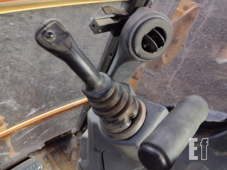 2019-deere-310sl-image-14