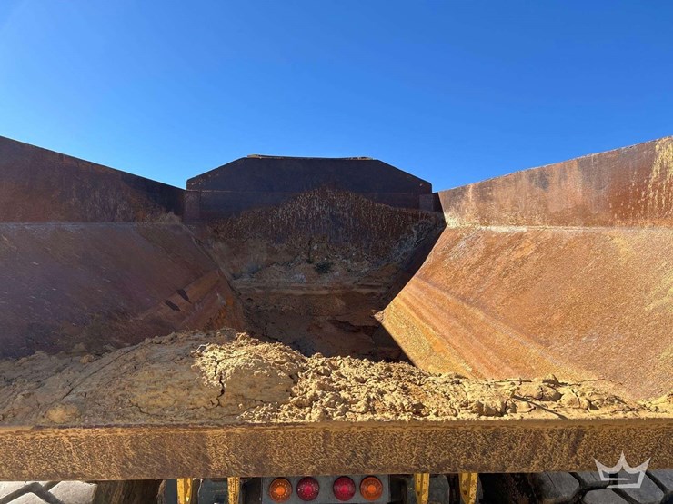 2016-komatsu-hm400-5-image-20