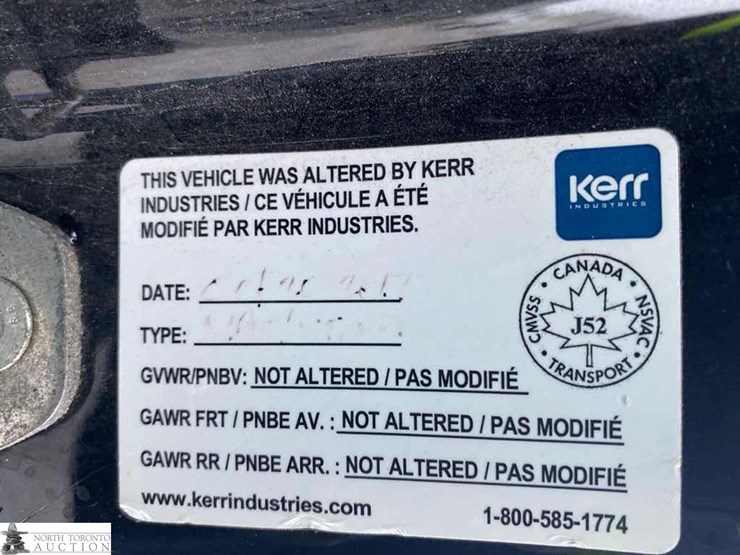 2017-chevrolet-tahoe-image-13