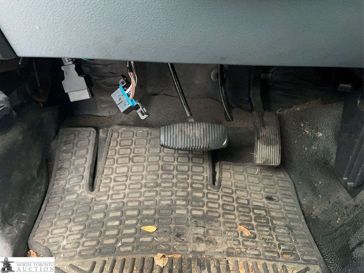 2015-ford-f250-image-16