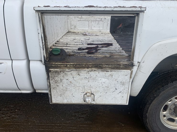 2007-chevrolet-2500hd-image-13