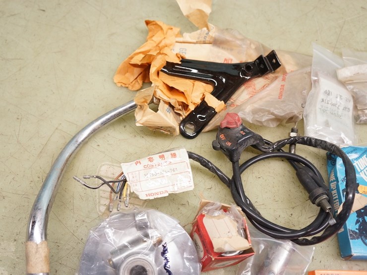 honda-miscellaneous-parts-lot-image-4