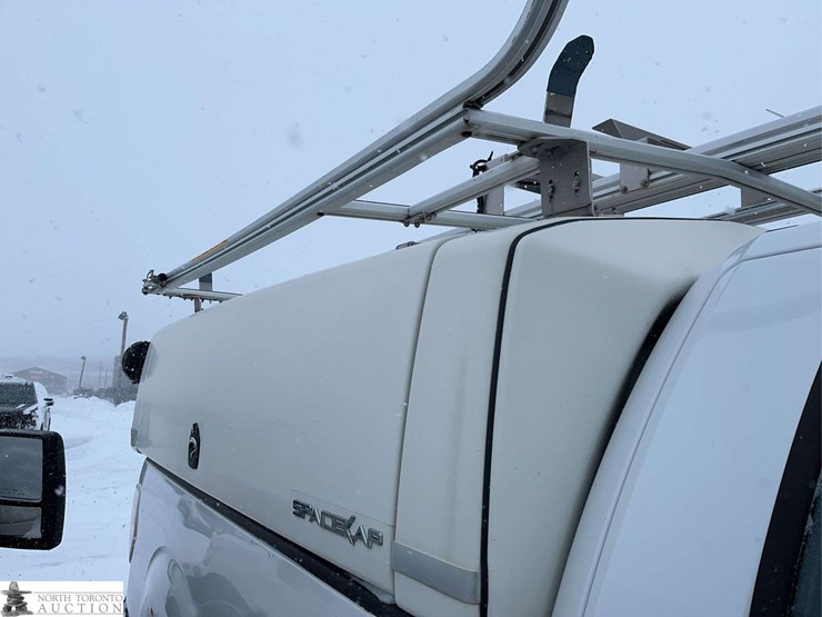 2011-ford-f150-image-21