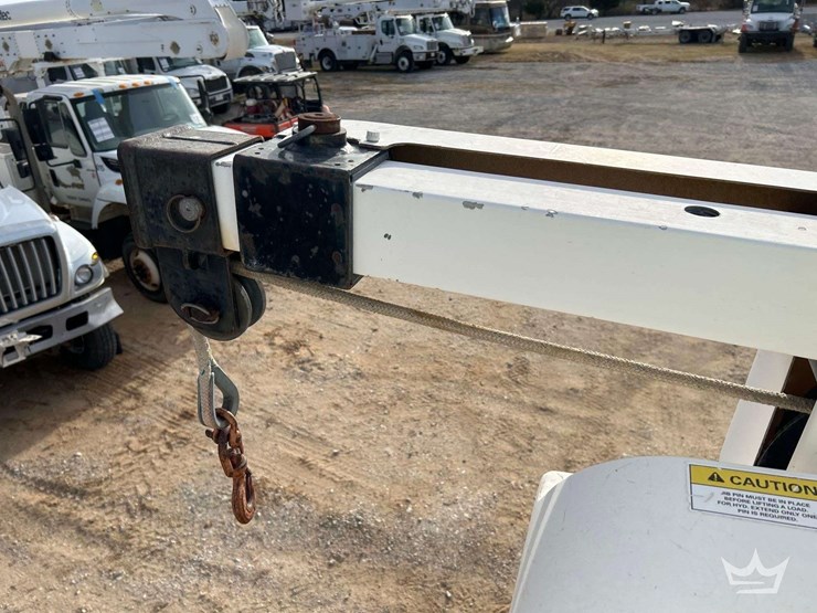 2011-ford-f750-image-38