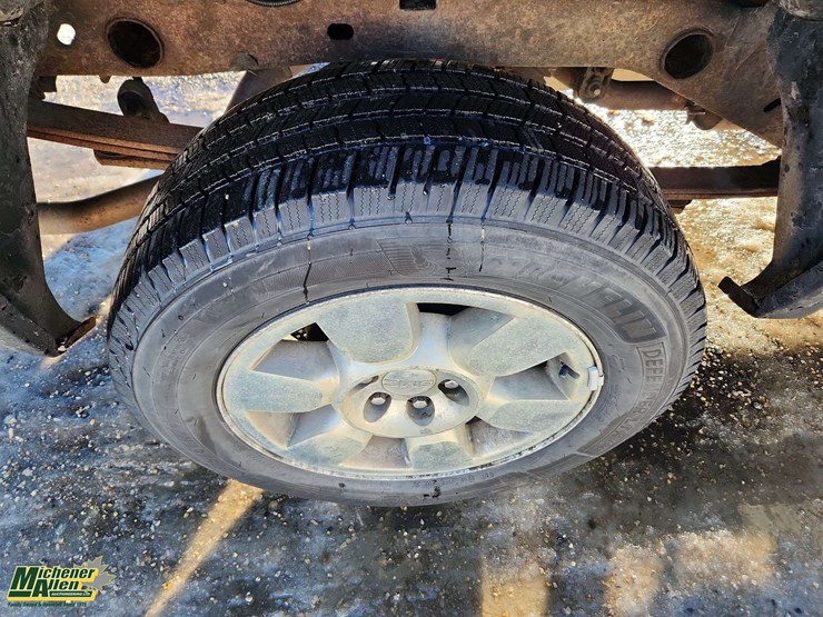 2009-gmc-sierra-1500-slt-image-13