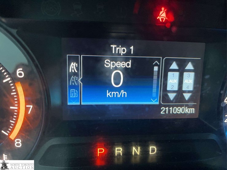 2016-ford-explorer-police-interceptor-image-21