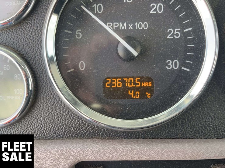 2016-peterbilt-367-image-20