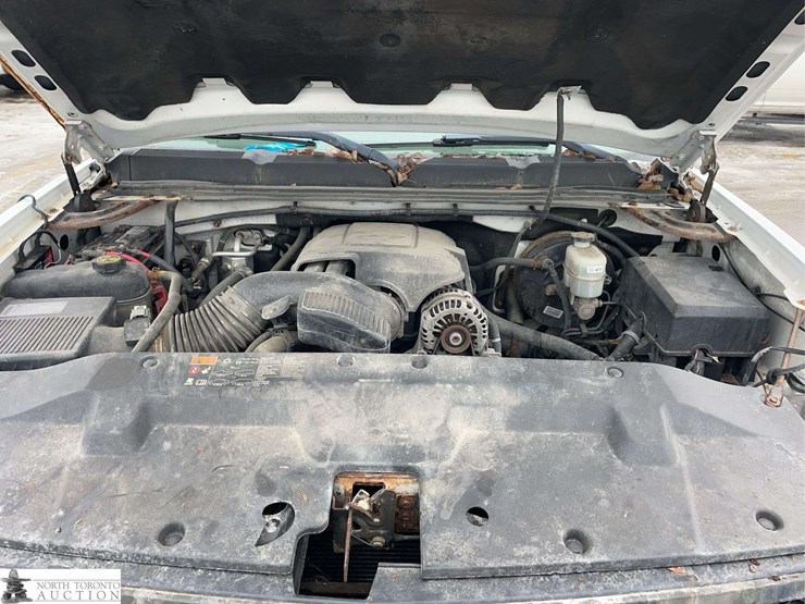 2013-chevrolet-silverado-1500-ls-image-45