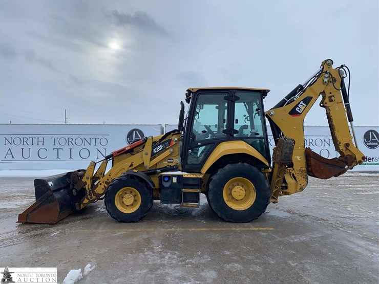 2019-caterpillar-420f2-it-image-3