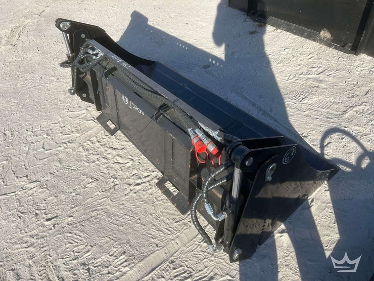 2025-kh72-72in-hydraulic-4-way-clamshell-bucket-skid-steer-attachment-image-3