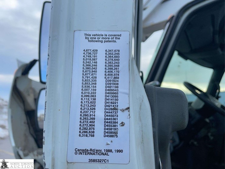 2006-international-durastar-4200-image-13