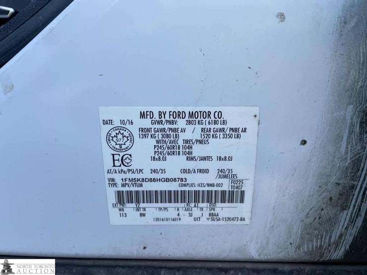 2017-ford-explorer-image-19