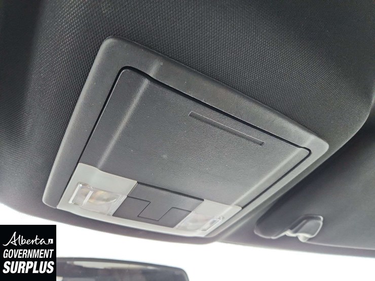 2017-ford-explorer-image-24