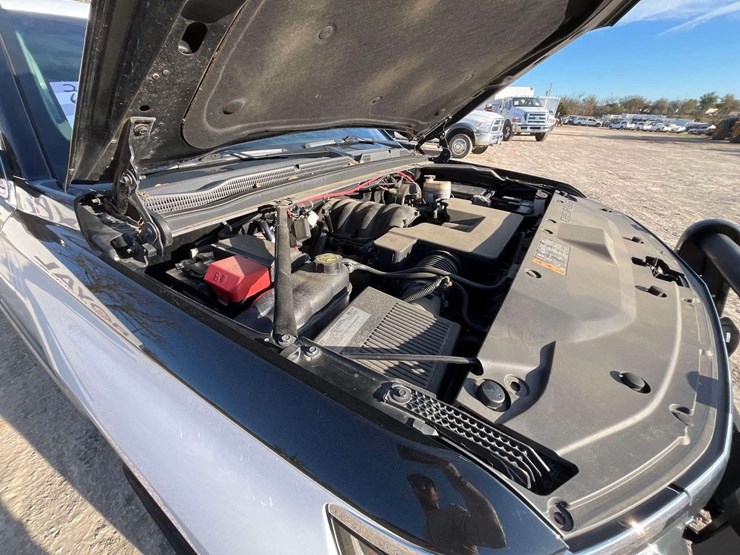 2019-chevrolet-tahoe-image-9