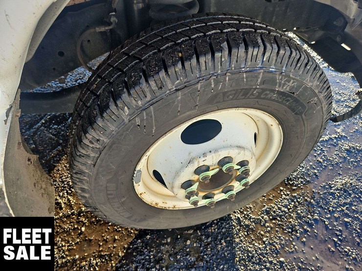 2012-ford-e-series-s/a-service-cube-van-image-13