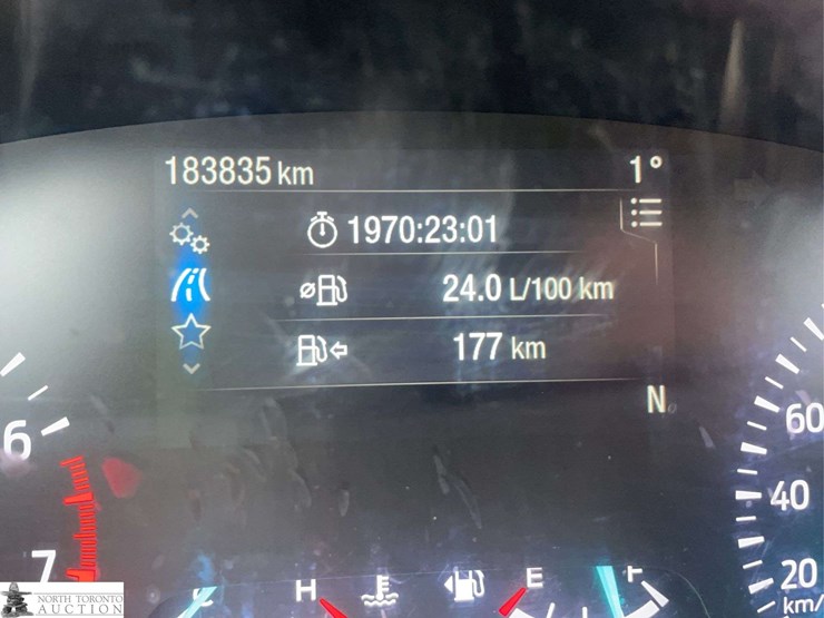 2020-ford-explorer-police-interceptor-image-16