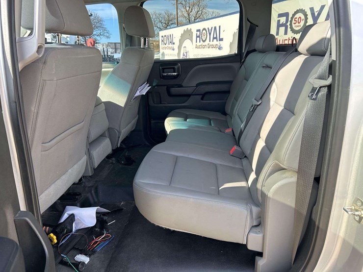 2018-chevrolet-silverado-1500-image-19