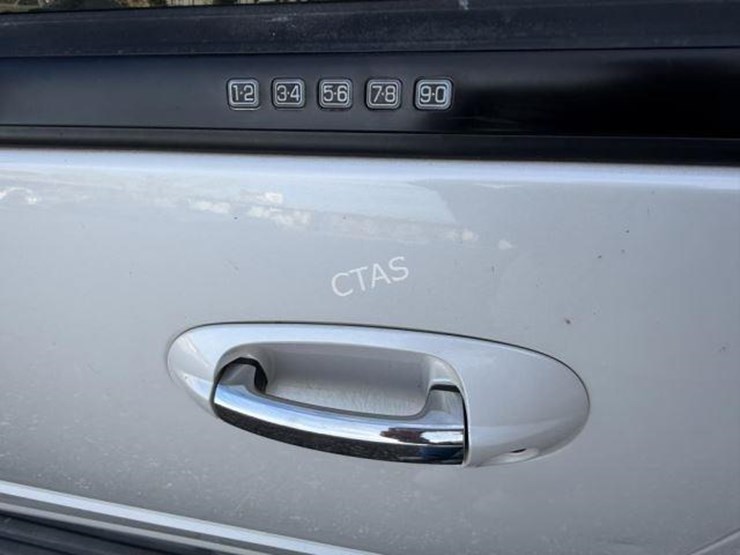 2016-ford-expedition-xlt-image-10