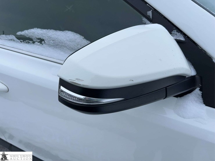 2017-toyota-rav4-image-31